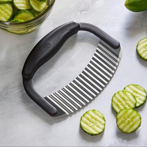 Pampered chef crinkle cutter - Picture 2 of 3